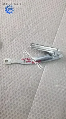 Dacia duster sağ kaput menteşesi