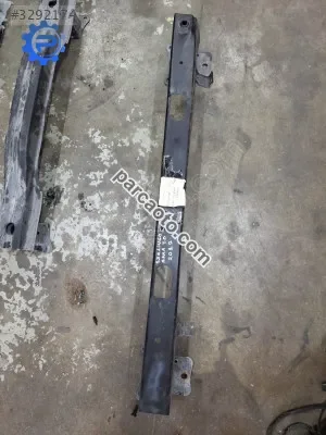 Citroen berlingo arka tampon demiri