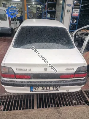 Renault 19 europa beyaz arka tampon