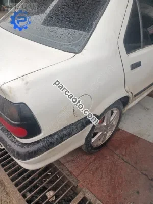 Renault 19 europa beyaz sağ ve sol arka çamurluk