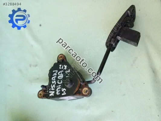 Nissan micra gaz pedalı