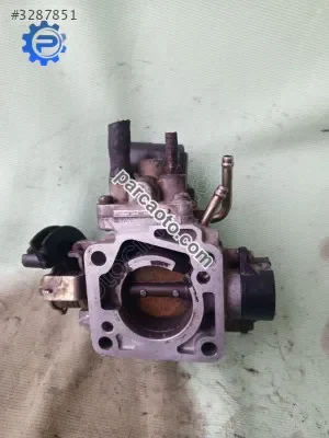 Toyata corolla gaz kelebeği