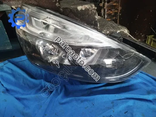 Renault clio sağ far