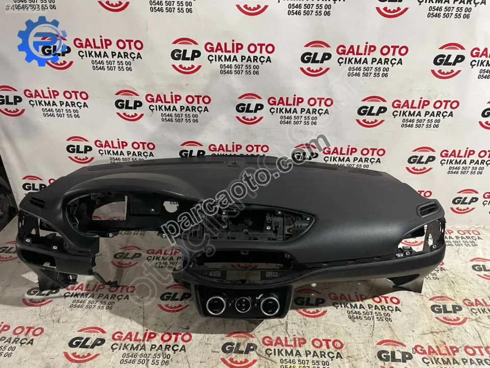 Fiat egea cross torpido boş orjinal çıkma