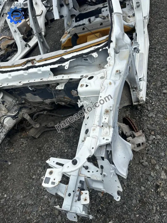 Renault Latitude Şasi Ön - Samsun Tekkeköy