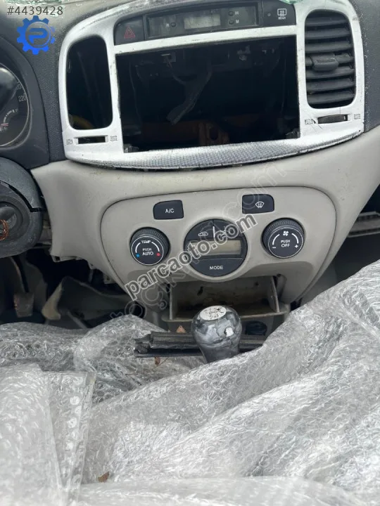 Hyundai accent era orta üfleme orjinal çıkma
