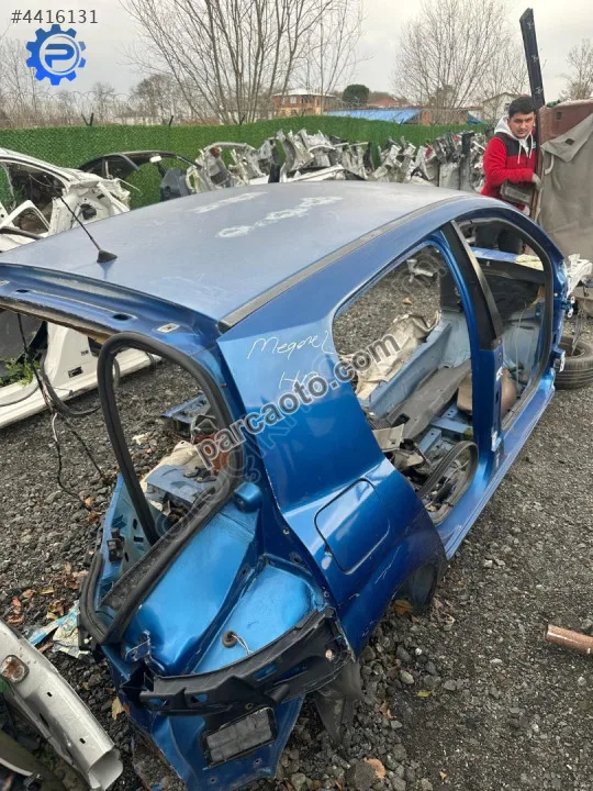 Renault megane 2 hb sağ arka çamurluk orjinal çıkma