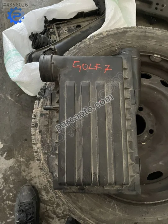 Volkswagen golf 7 hava filtre kutusu orjinal çıkma