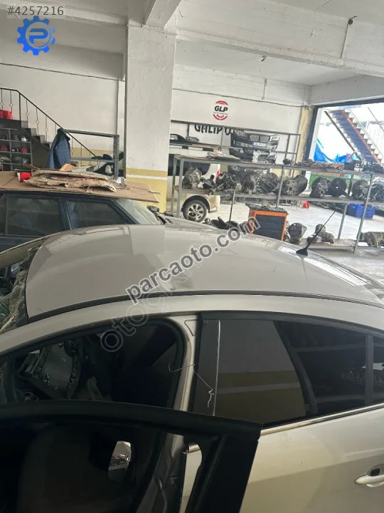 Renault fluence kesme direkli tavan orjinal çıkma