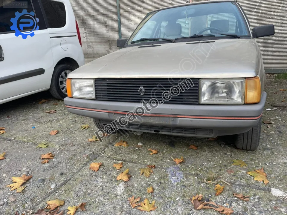 Renault brodway sağ far orjinal çıkma