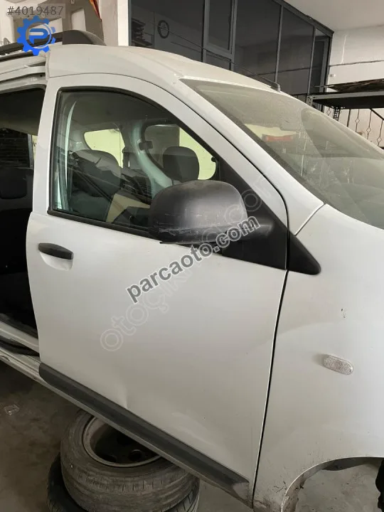 Dacia dokker sağ ön kapı boş orjinal çıkma