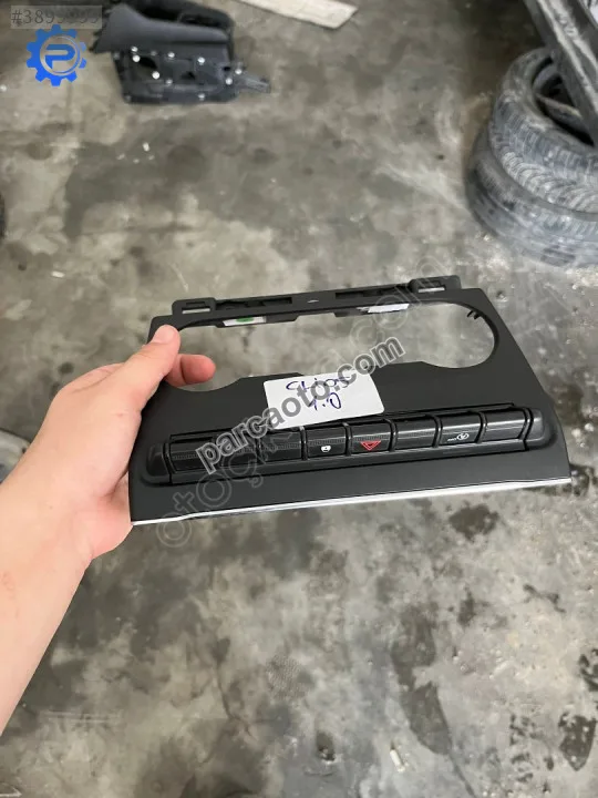 Clio 5 dörtlü tuş takımı hatasız orjinal çıkma