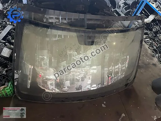 Dacia Sandero Ön Cam Izgarası - Trabzon Merkez