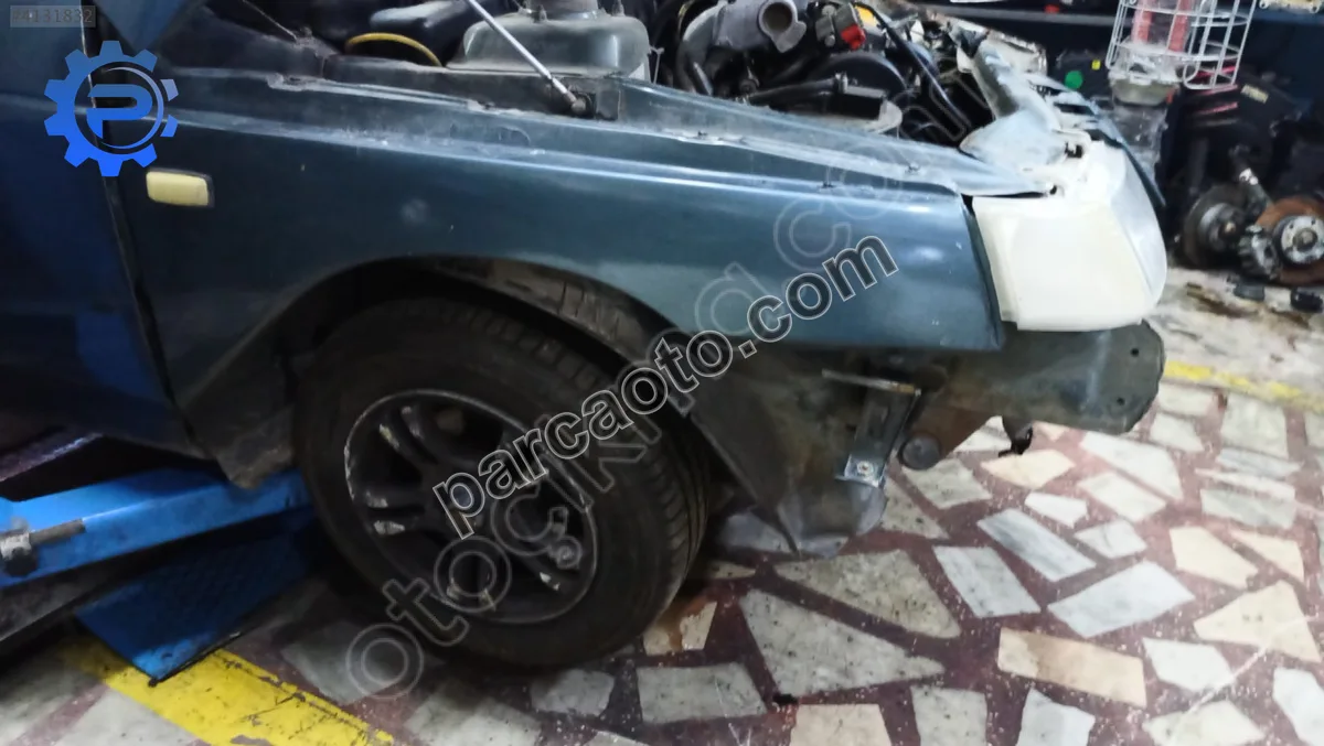 Lada Vega sağ çamurluk