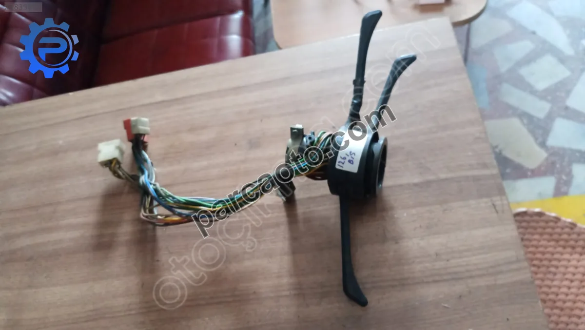 Mercedes 300 Sinyal Kolu - Trabzon Vakfıkebir