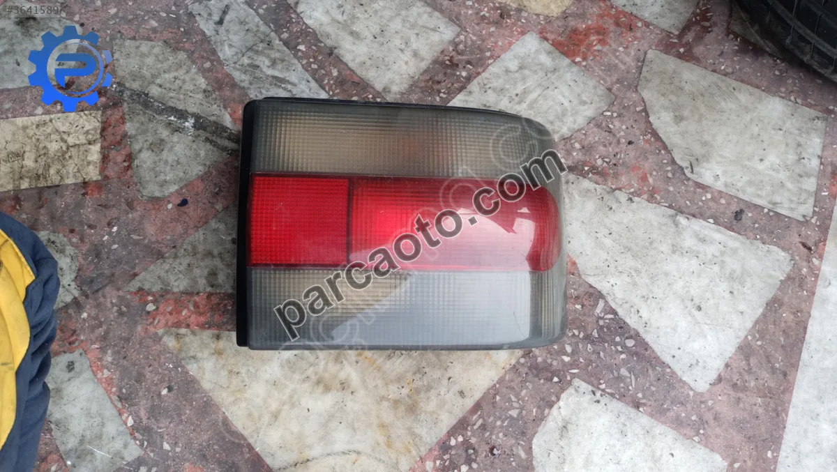 Renault 19 hecbek stop