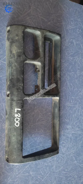 Mitsubishi L300 Gösterge Paneli - Trabzon Vakfıkebir