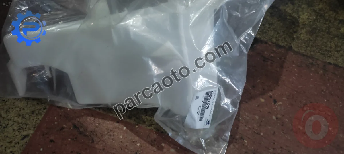 Hyundai i20 Silecek Suyu Deposu - Trabzon Vakfıkebir