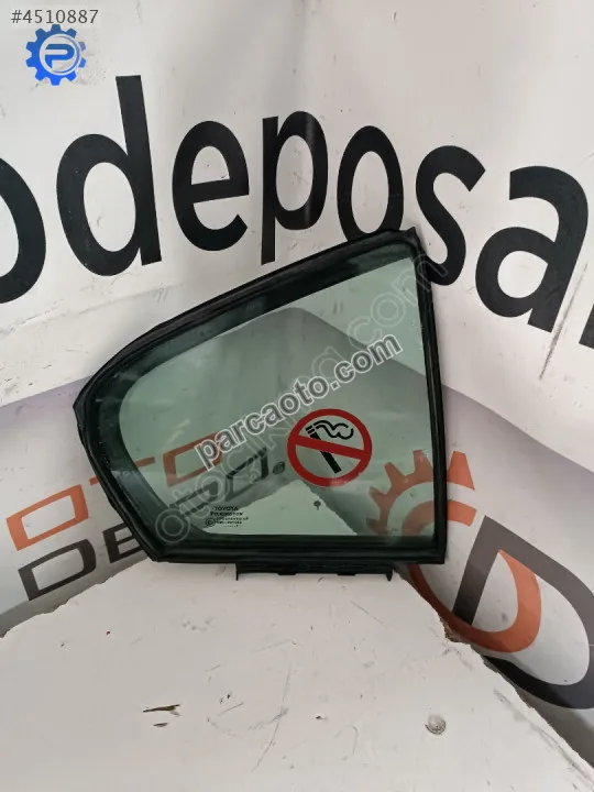Toyota Avensis Kelebek Cam Arka - Samsun Tekkeköy