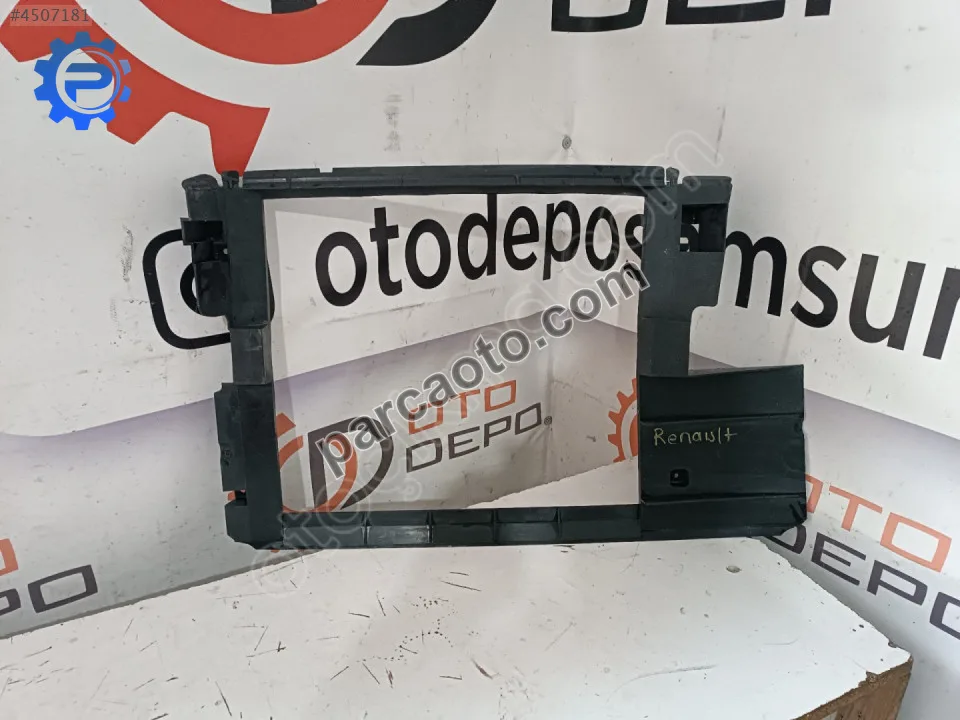 Renault Kangoo 1 Radyatör Davlumbazı 1.5 dcı