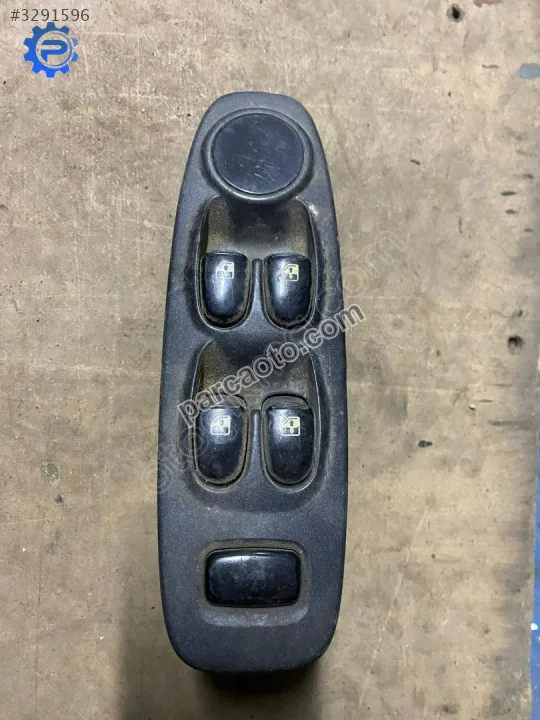 Hyundai Accent Kontrol Düğmeleri - Samsun Tekkeköy