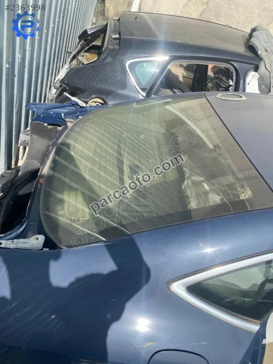 Ford Mondeo Cam Arka - Samsun Tekkeköy