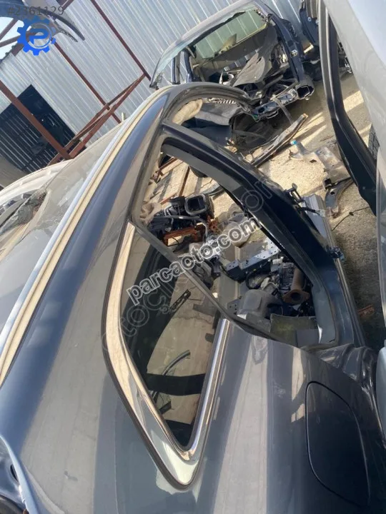 Renault Kadjar Sağ Marşpiyel Direkli Hatasız Orjinal Çıkma