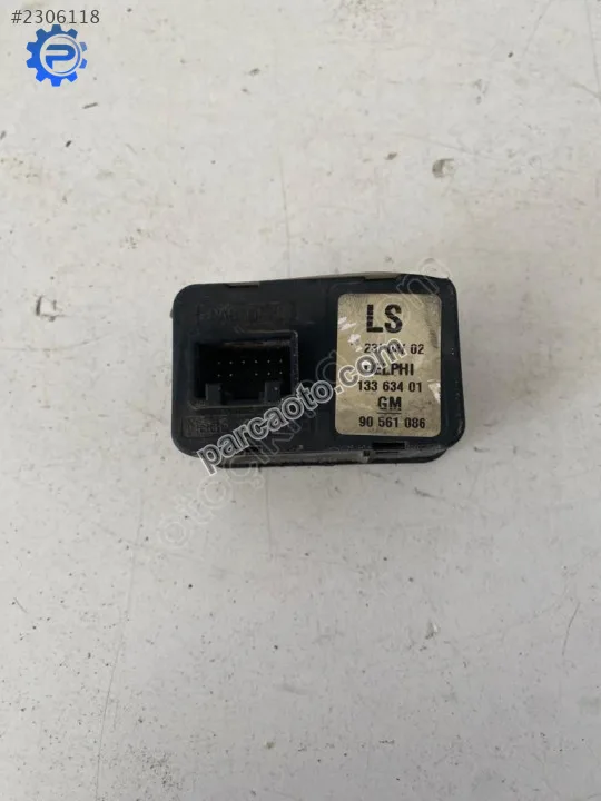 Opel Astra Kontrol Düğmeleri - Samsun Tekkeköy