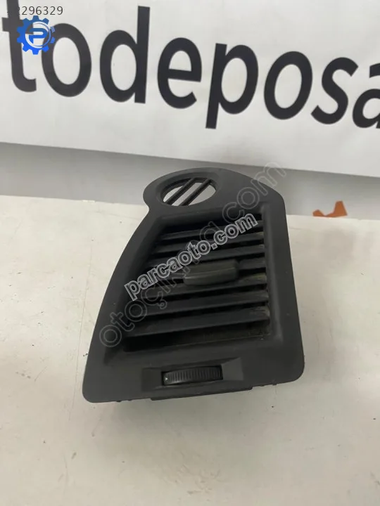 Renault Megane Kalorifer Izgarası - Samsun Tekkeköy