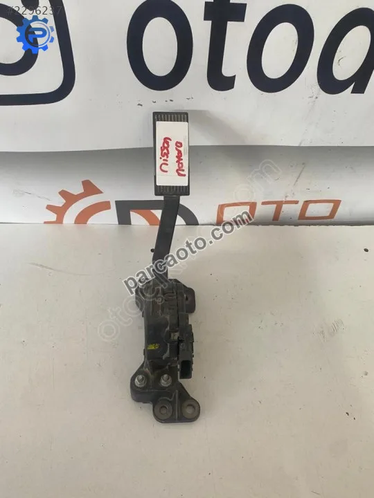 Nissan Navara Pedal - Samsun Tekkeköy