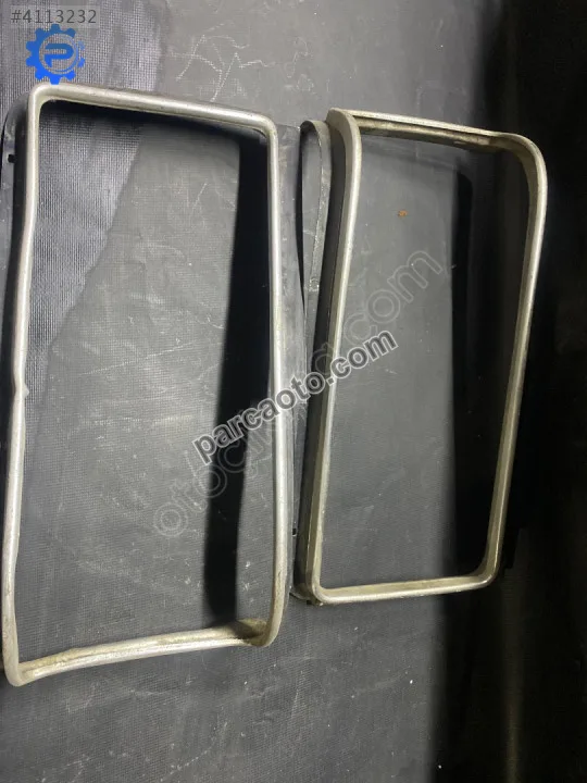 Ford Granada Krom Far Cercevesi