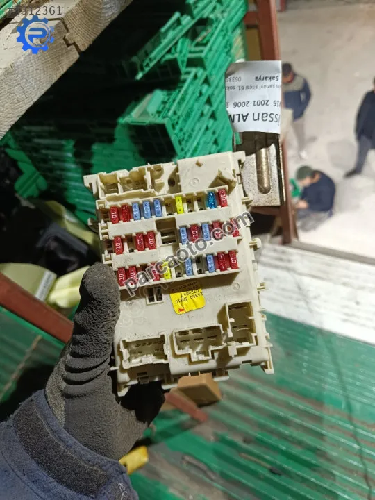 Nissan Almera Sigorta Kutusu - Sakarya Adapazarı