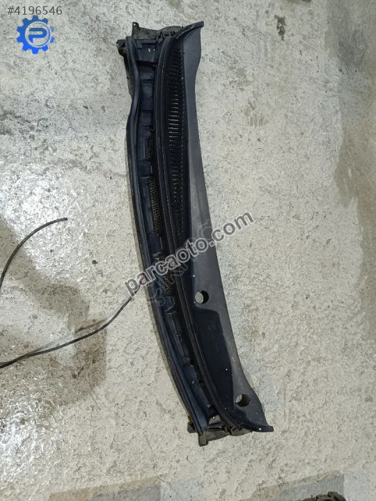 Nissan Note Ön Cam Izgarası - Sakarya Adapazarı