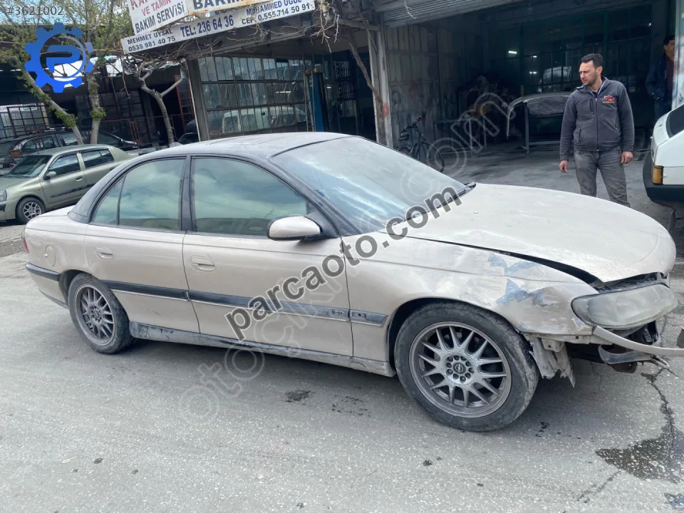 Opel OMEGA b ayna
