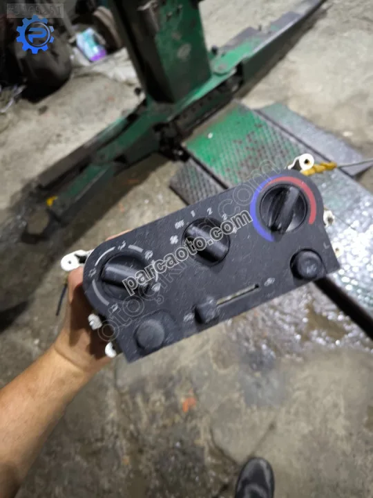 Daihatsu Sirion Kalorifer Kontrol Paneli - Sakarya Adapazarı