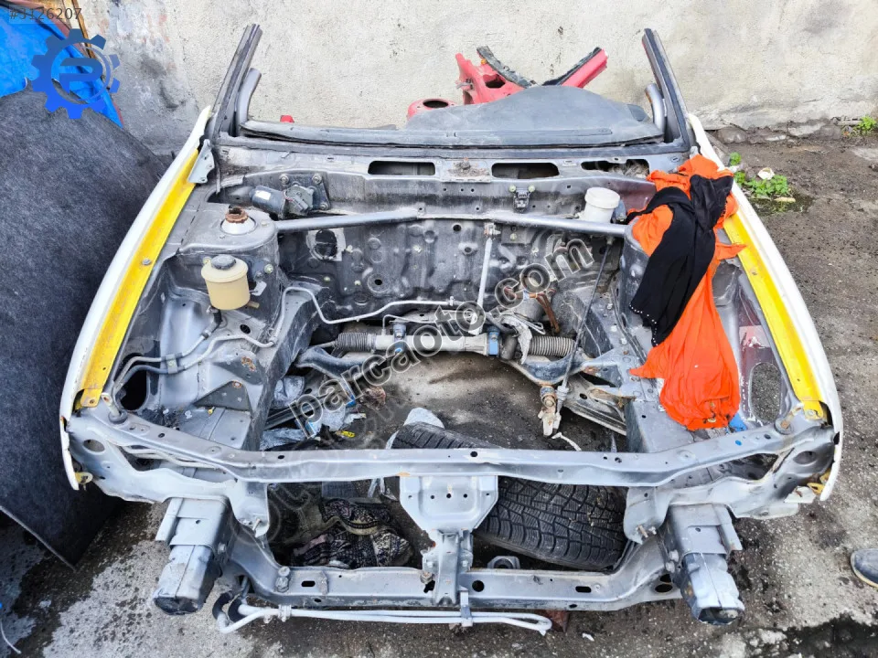 nissan primera p11 kesme sol ön çeyrek. sol ön podye nissan primera p11 kesme sol ön çeyrek. sol ön podye
