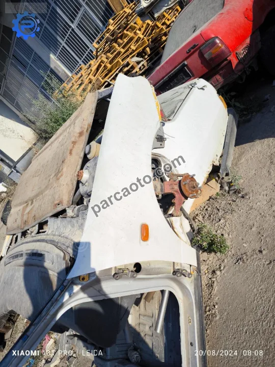 Nissan Primera p11 sağ ön çamurluk otto cikma