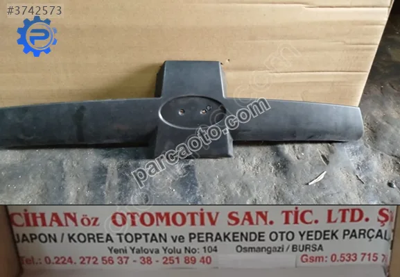 Hyundai accent panjur ön parça plastik artı 03-06 86362-25600
