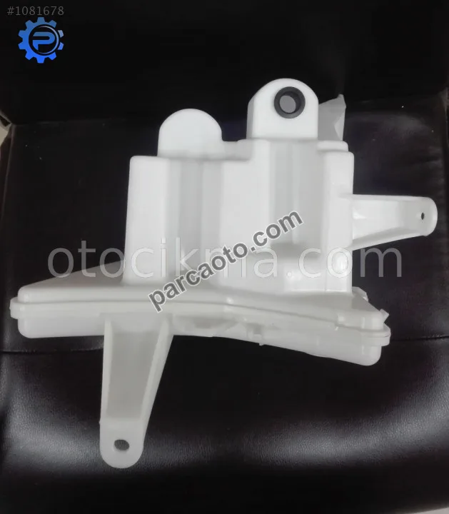 Toyota Corolla Silecek Su Deposu 2014 Sonrası Toyota Corolla Silecek Su Deposu 2014 Sonrası