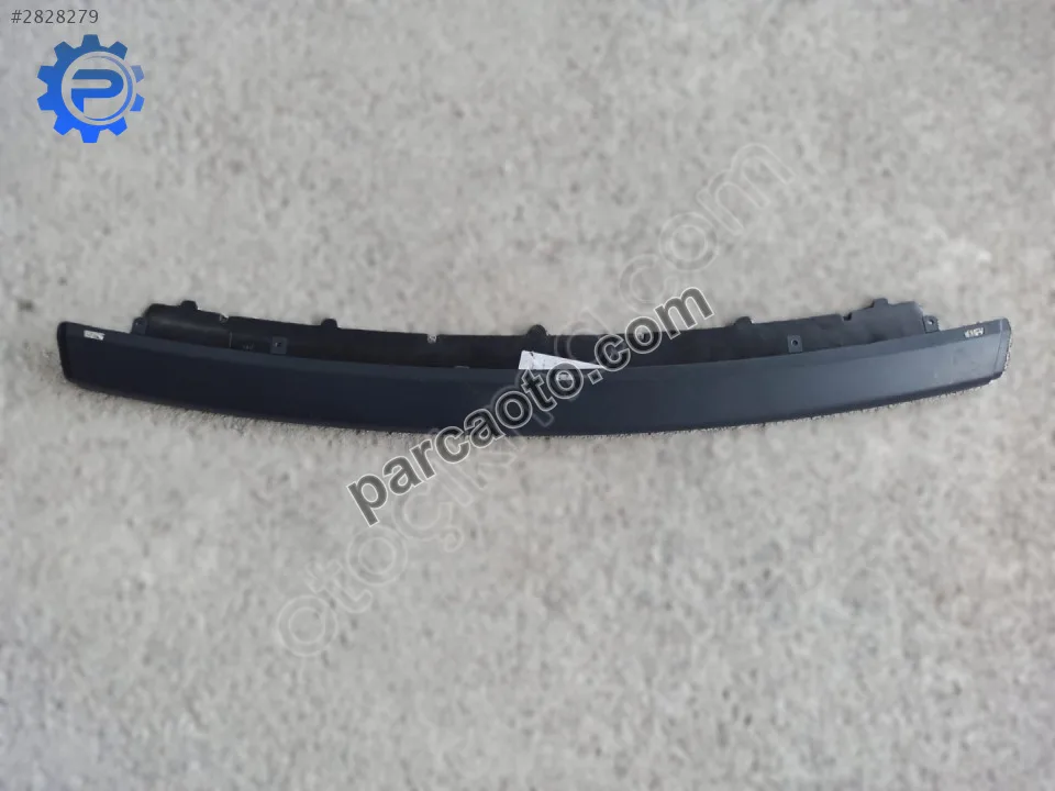 Range Rover New2/Vogue Ön Tampon Alt Kaplama ( Karlık ) DXJ500040