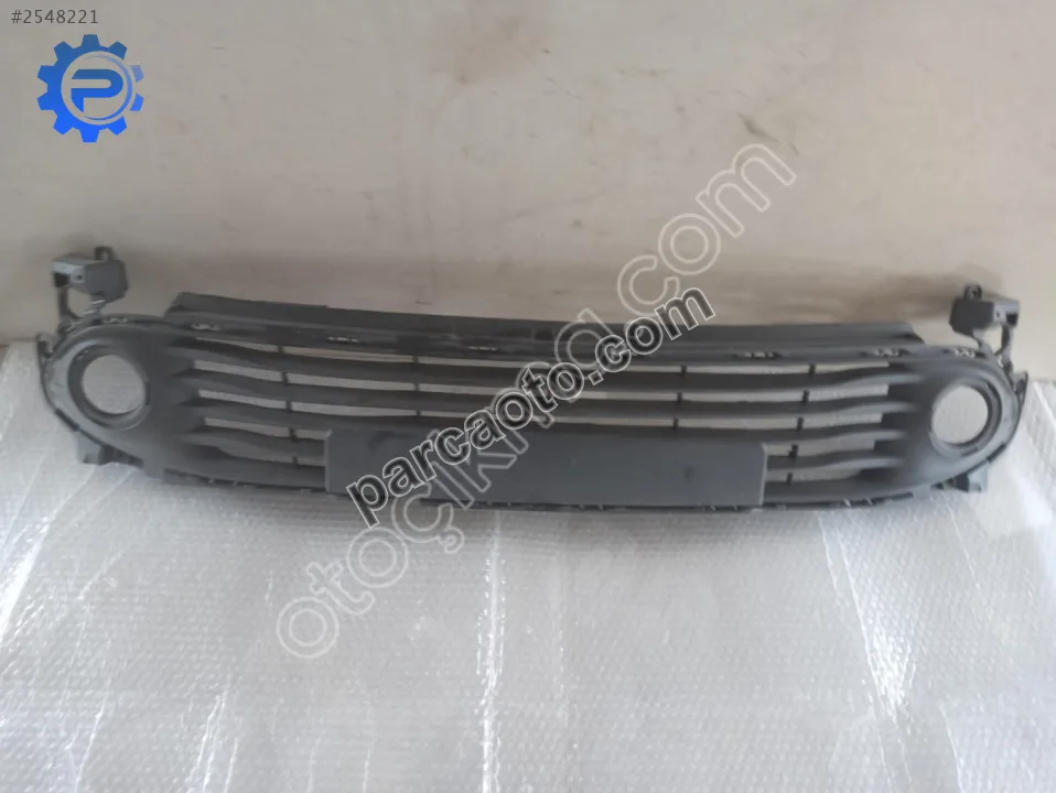 Renault Clio 4 Ön Tampon Izgarası Sisli 622542958R