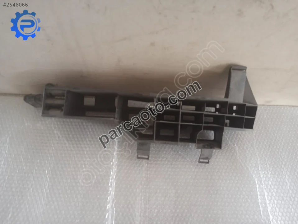 Clio / Symbol Arka Tampon İç Bağlantı Braketi Sol 7701210233