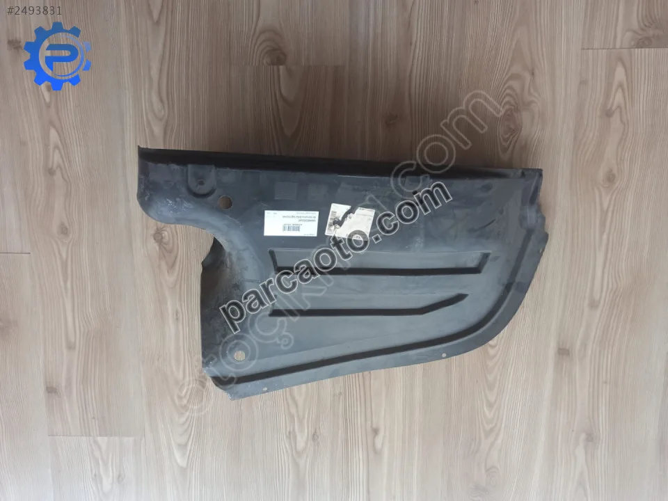VW Passat B6 - Passat B7 Alt Koruma Arka Sağ Orj. 3AA825216C