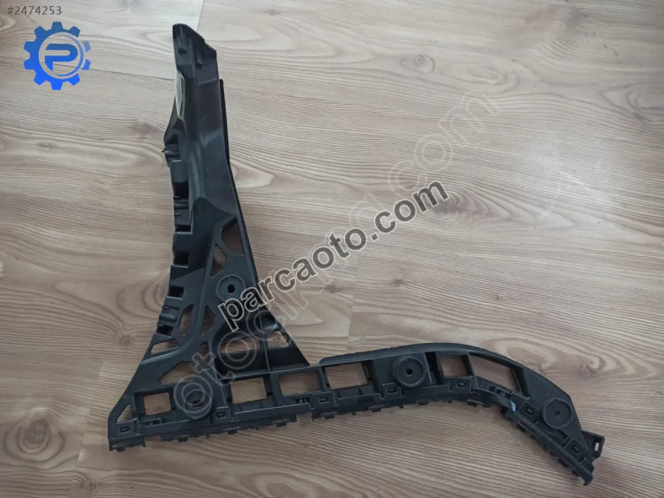 Volkswagen Jetta 15-18 Arka Tampon Braketi Sol 5C6807375