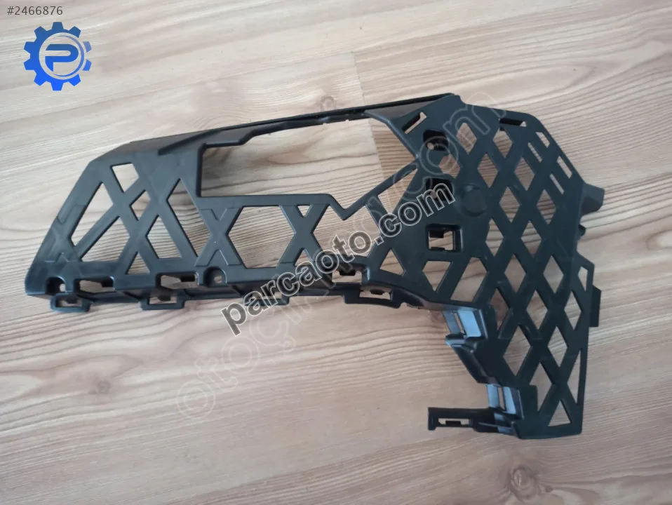 VW Passat Tampon Bağlantı Braketi Ön Sol BARCHA 3G0807177