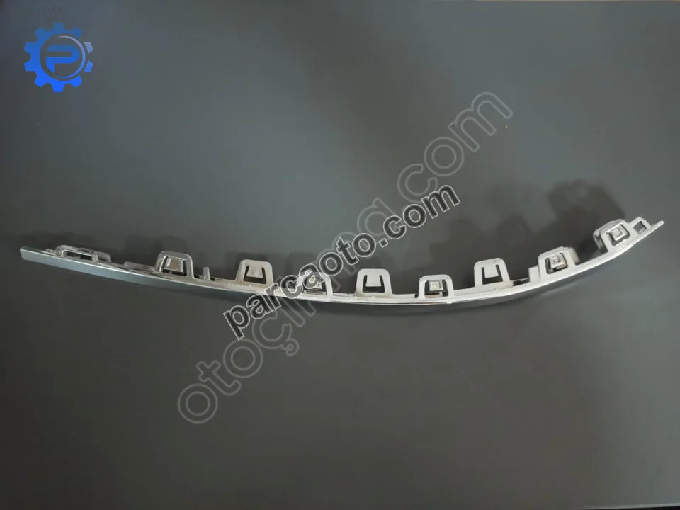 Volkswagen Passat B8 15>19 Tampon Nikelajı Ön Sağ 3G0853254