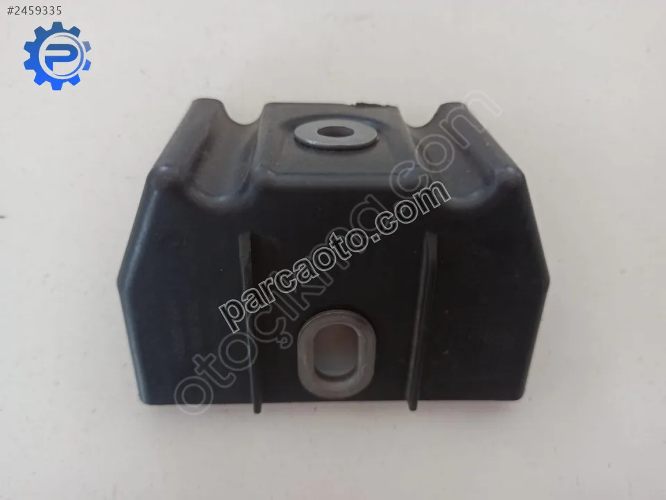 VW Transporter T6 - T7 Ön Panel Bağlantı Ayağı Orjinal