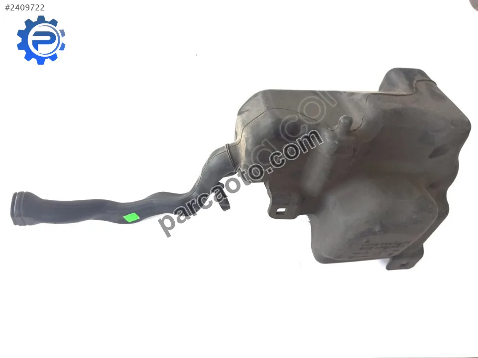 Mercedes W117 / W156 Silecek Su Deposu Orjinal A2468690220