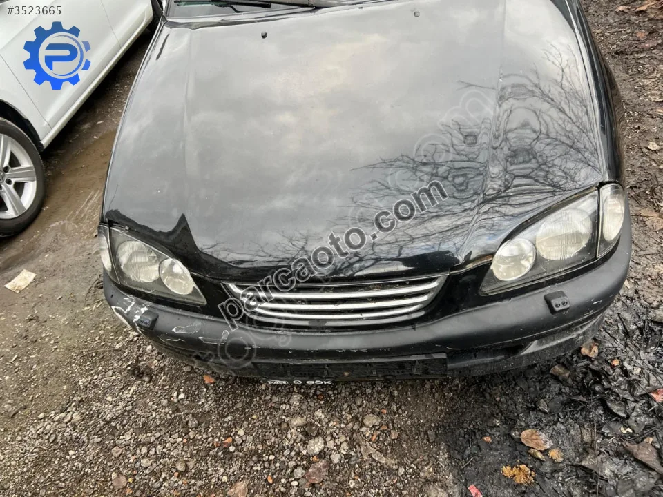 Toyota Avensis Kaput - Düzce Merkez