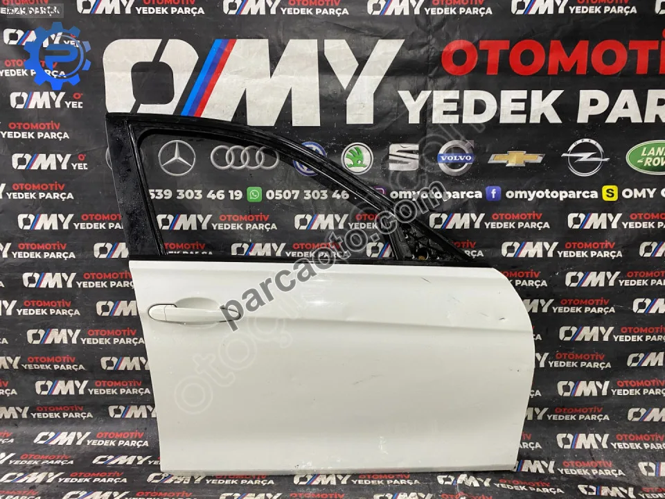 BMW F30 320 330 325 SÖKME DOLU BEYAZ SAĞ ÖN KAPI OMY OTO'DAN BMW F30 320 330 325 SÖKME DOLU BEYAZ SAĞ ÖN KAPI OMY OTO'DAN